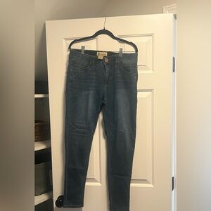 Democracy Women's Skinny Jeans in Medium Blue Wash